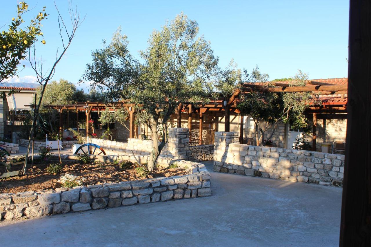 Acrocorinth Apartments Buitenkant foto